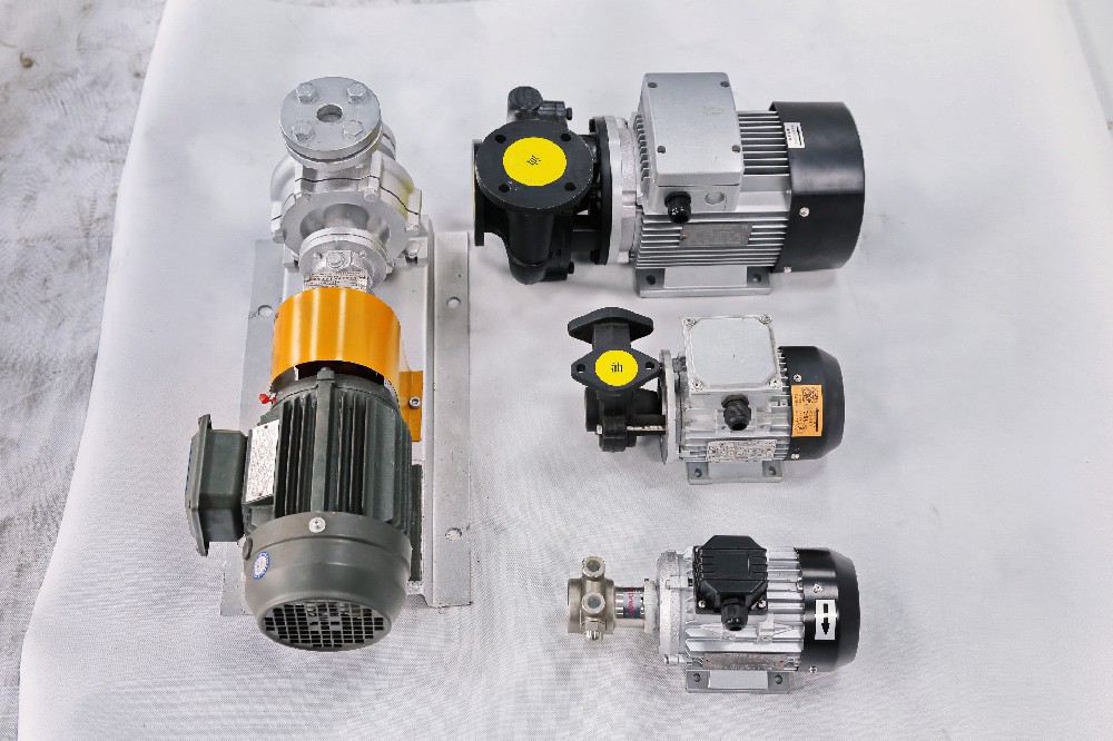 2025年導(dǎo)電加熱熱油爐維修注意事項(xiàng)